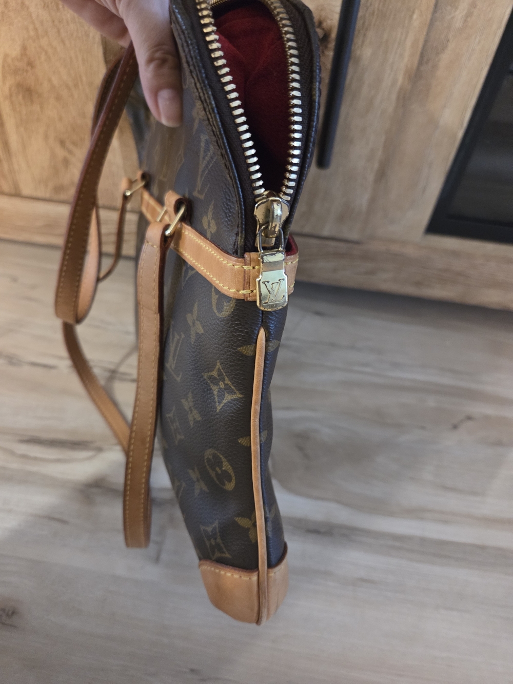 Louis Vuitton Brown Monogram Canvas Shoulder Tote - Picture 2 of 12